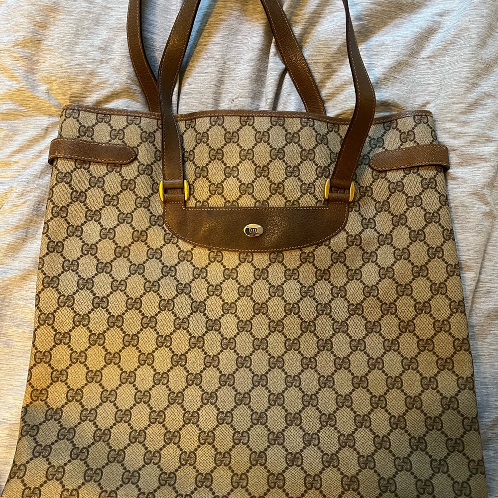 ❤️❤️❤️Sold❤️❤️❤️Gucci Brown Monogram Tote Bag